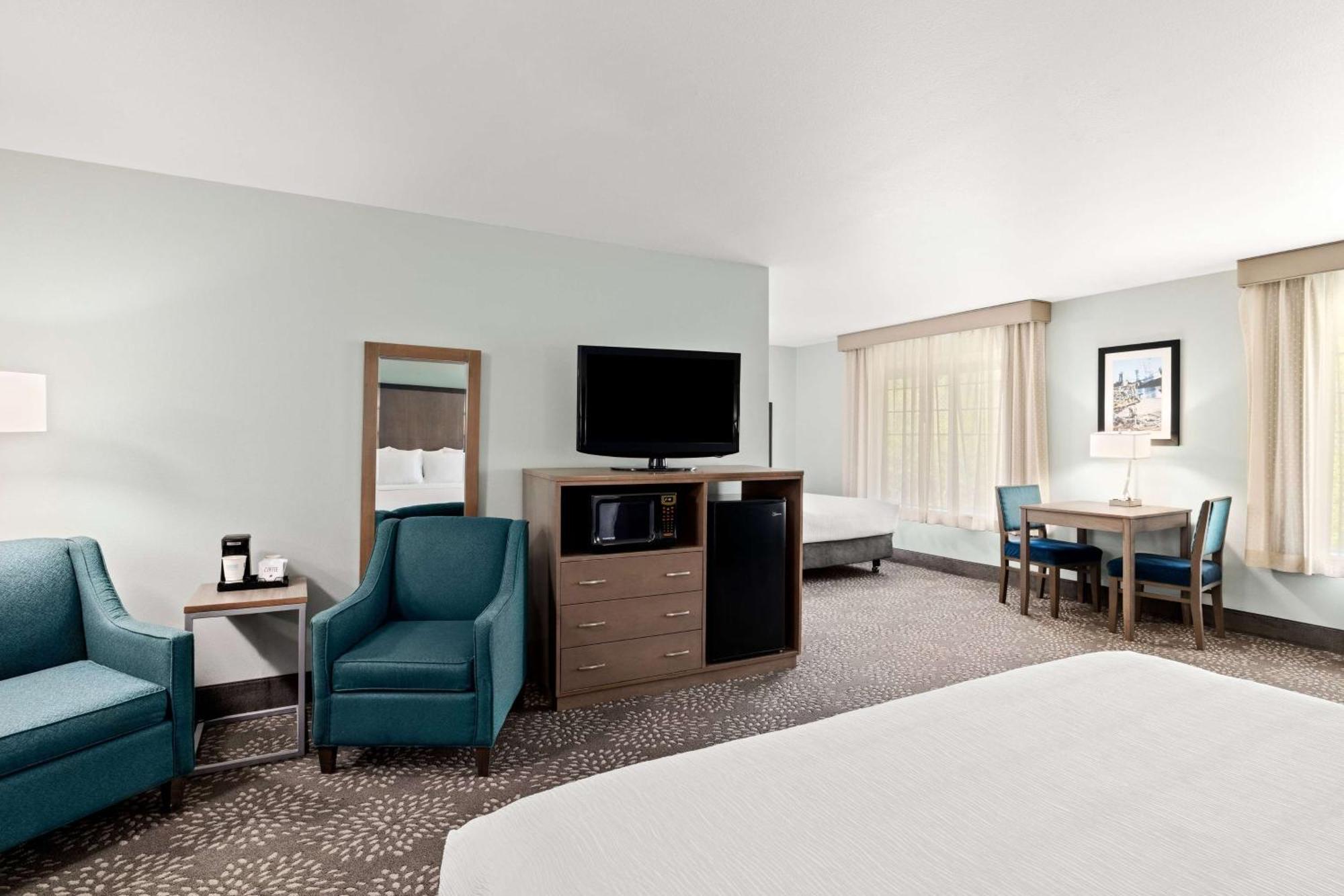 La Quinta By Wyndham Newport Hotel Exterior foto