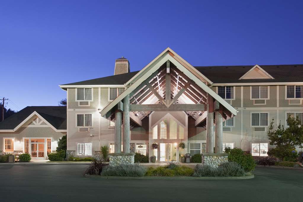 La Quinta By Wyndham Newport Hotel Exterior foto